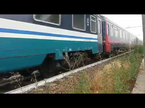 Intercity night lento nei pressi di Novara