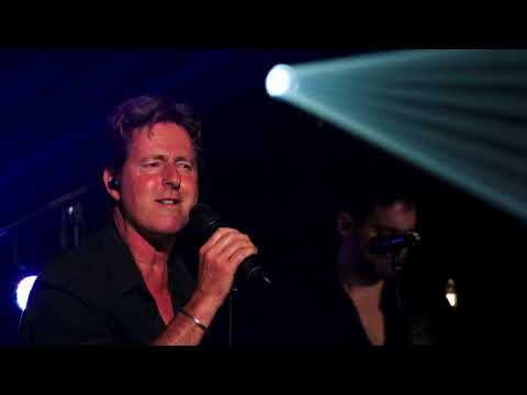 Wedding Band With Saxophone & Male Vocals - Live Music