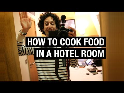 辣味香腸庫斯庫斯披薩｜酒店夥計烹飪 (Pepperoni Couscous Pizza | Hotel Guy Cooking)