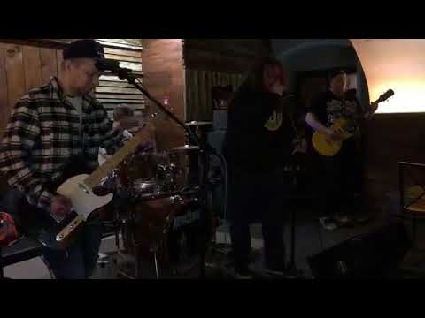 Medea Rey - Medea Rey - Břitvy a nože (live)