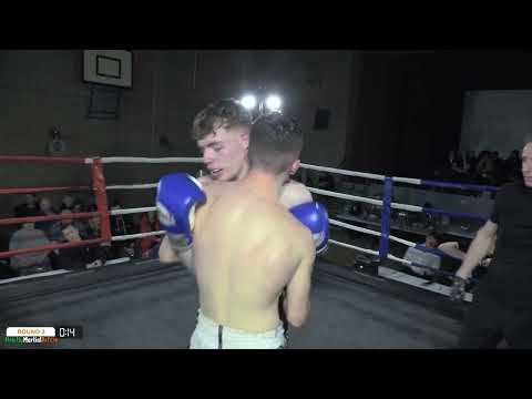 Eric Kiely vs Sean Farrell - Legends Return