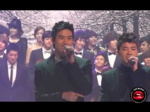 [Fancam] Taecyeon 101230 ⓚⓑⓢ opening song