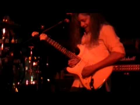 download lagu mp3 mp4 Suburban Legend Band Dallas, download lagu Suburban Legend Band Dallas gratis, unduh video klip Suburban Legend Band Dallas