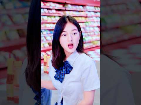 One Last Bite for You #linhchihihi #messyclassroom #schoolcrush #schooldrama