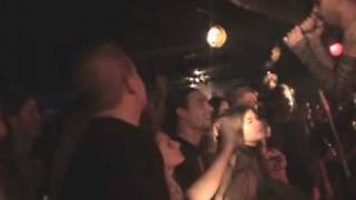 Mondo Generator - Ya Me Voy (Gonna Leave You Spanish) Live