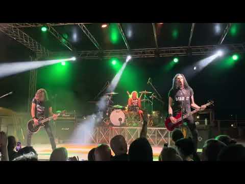 Heroes and Monsters - Welcome to the jungle (Guns & Roses)