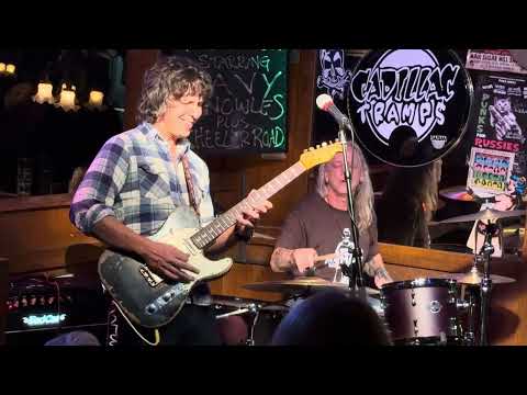 Davy Knowles live in Tarzana 2025 , California. Presented by Cadillac Zack.