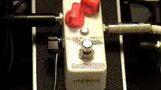 Video thumbnail for Gear Demo - Catalinbread V8 Fuzz Tone Engine by Gear Confessions