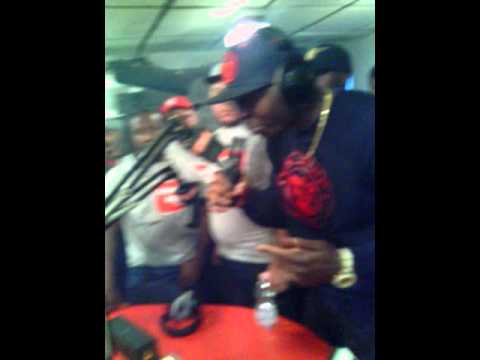 MOPLAIR - THE WIRE (FREESTYLE/SKYROCK/PLANÈTERAP)