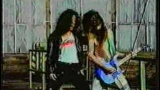 Music video thumbnail preview for Sing-Sing - Soha nem adjuk fel by Sing Sing