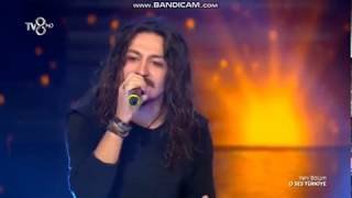 O Ses Türkiye - Cem Karaca  Deniz Üstü Köpürür( Barış Akarsu&#39;ya Benzeyen Emre)