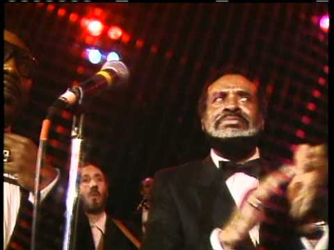 The Four Tops and Diana Ross Perform "I Can't Help Myself (Sugar Pie Honey Bunch)"