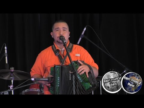 Randy Garcia y Conjunto Estrella the Tejano Conjunto Festival 2014