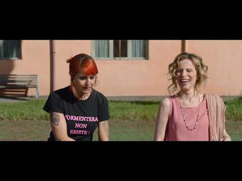 Come un gatto in tangenziale - Ritorno a Coccia di Morto (2021) - "Molto Pio"