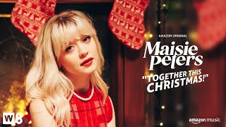 Kadr z teledysku Together This Christmas tekst piosenki Maisie Peters