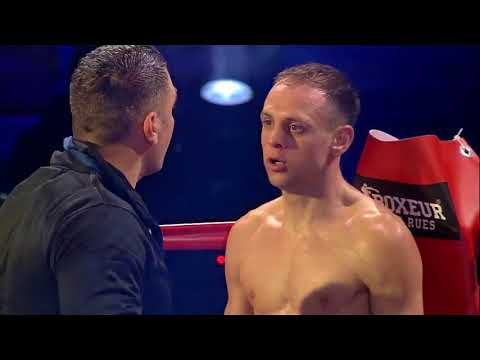 Picardi vincenzo finisce KO escobar mascunano ( che lui contesta per una testata ) 2018 wsb