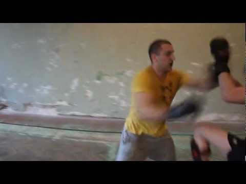 Васето и Емо в приятелска битка