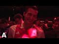 Ajaxfans kijken zenuwslopende wedstrijd in Marktkantine