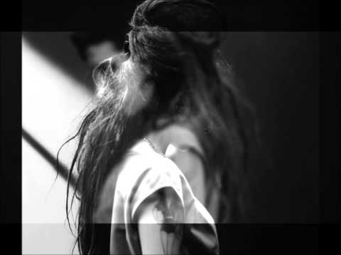 Amy Winehouse - Love is a losing game (cover)