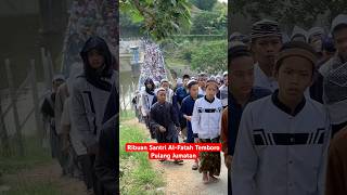 Download lagu Momen Santri Utara Pulang Jumatan Terbaru #shorts #santritemboro #fyp mp3