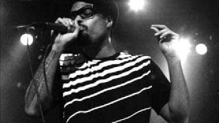 Robert Glasper Trio & Bilal - Don't Close Your Eyes