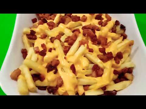 How to make french fries with creamy cheddar and bacon