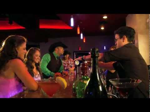 Michael Salgado Popurri Rancheras Official Video