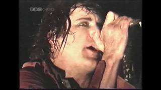 Nine Inch Nails - Gave Up (Live at Glastonbury - 2000)