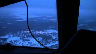 preview picture of video 'Cockpit Transavia B737-800 landing op Rovaniemi Finland'