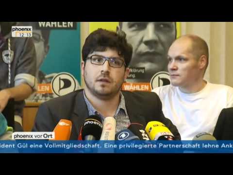 Pressekonferenz Piraten 19.09.2011 - Phoenix VOR ORT - Wahl 2011 - Christopher Lauer