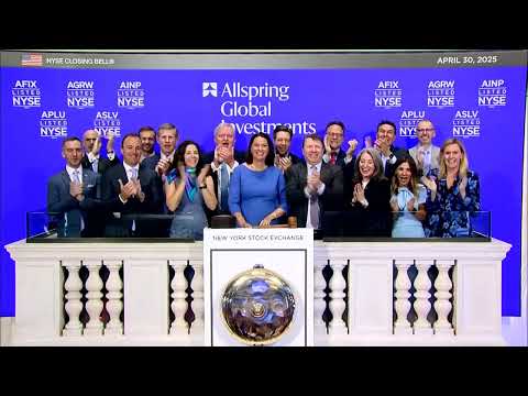 Late rally propels Dow, S&P 500 to slight gains | REUTERS