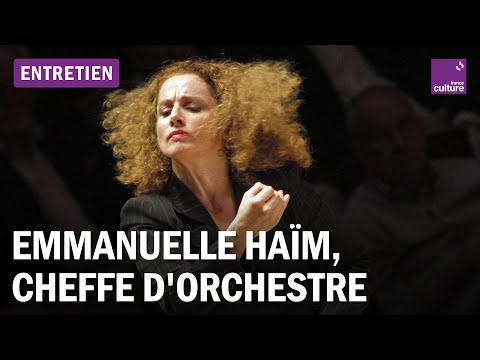 Emmanuelle Haïm, elle joue du clavecin debout