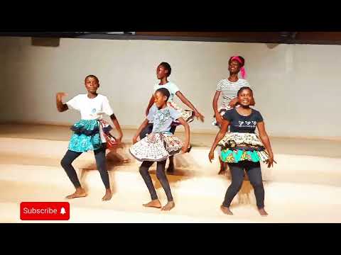 INAKUWASHIA NINI - Dance Cover  @Size8Reborn  Ft ‪@Wapendwamuziki  By @shinekidsafrica8426
