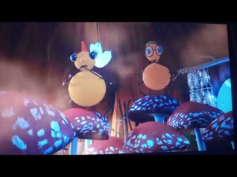 Miss Spider's Sunny Patch Friends Wiggle's Nightmare Scene