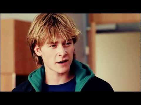 Jordi & Melissa | Wires