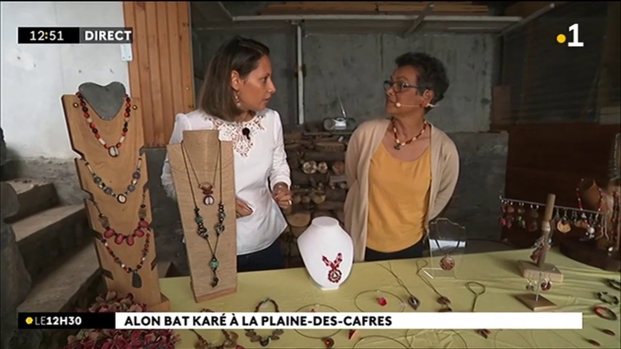 Création de bijoux en graines