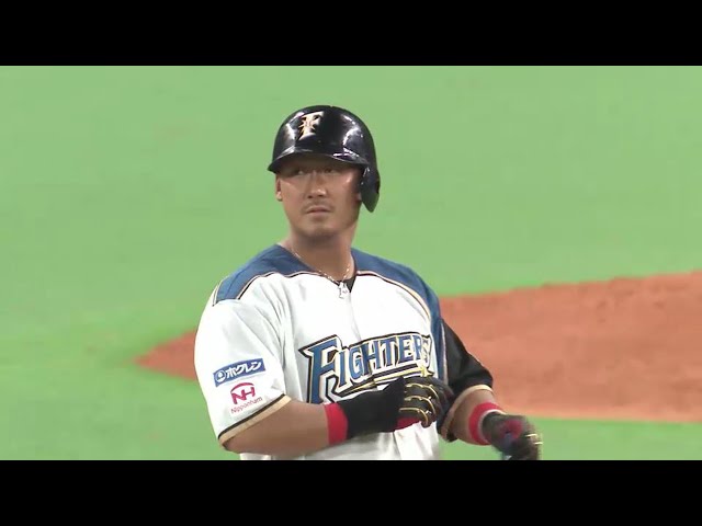 【8回裏】祝・第2子誕生 ファイターズ・中田 走者一掃打で本日4打点!! 2016/4/16 F-M