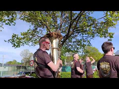 Wir trinken Frankenwein-Rucksackmusikanten-Güntersleben-27.04.25