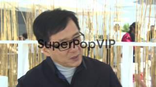 Download lagu INTERVIEW - Jackie Chan on 'Expendables 3' at 'Skiptrace'... mp3