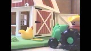 preview picture of video 'Giant Cow destroys farm---Lily's Toys'