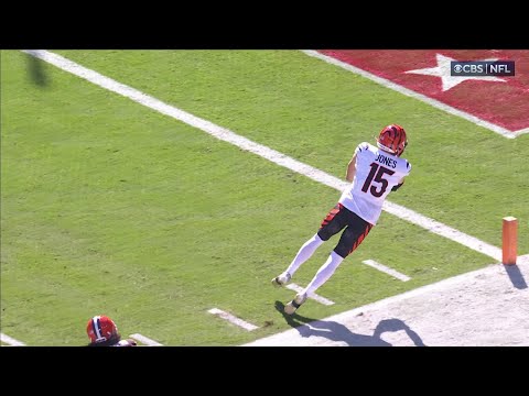 100-yard return! Charlie Jones burns Browns on opening kickoff return