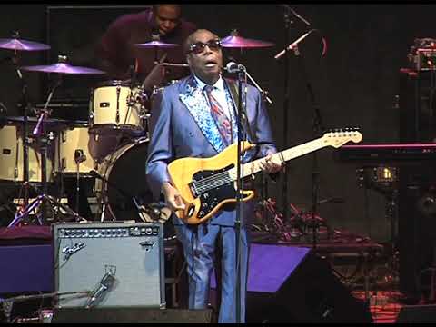 's Full Set from "The Blues Is Alright" Tour. Watch from beginning to end....FUNNY!
