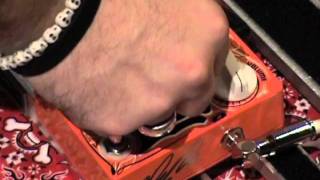 Video thumbnail for Dr No Effects Madfly Heavy Distortion guitar effects pedal demo by gearmanndude