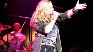 Melissa Etheridge - Atlantic City 7/17/10 - We Are the Ones