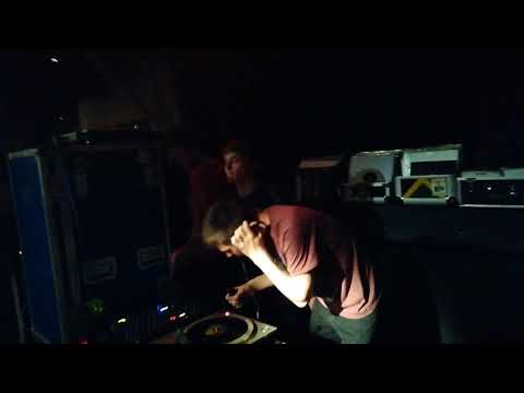 Loggers Hi fi plays Jah baker dubplate "We must have a reaction"