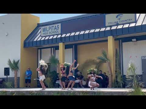 Jasmine Der of Hōtua ‘Ori - Manahere 2022 16-18 Adv. Prelims (navy blue)