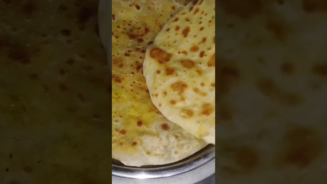 Delicious aloo paratha 😍#shorts #youtubeshorts #alooparatha #cooking #tranding #viral