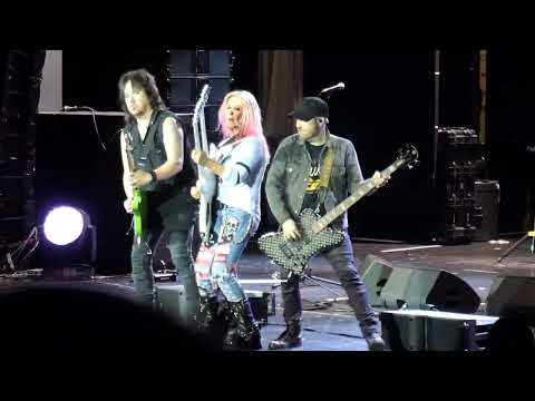 Rock Legends Cruise 2022 - Lita Ford performing Kiss Me Deadly