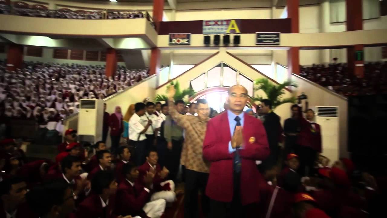 Jas Merah Kampus Putih #3 - MELINTAS BATAS (2013)