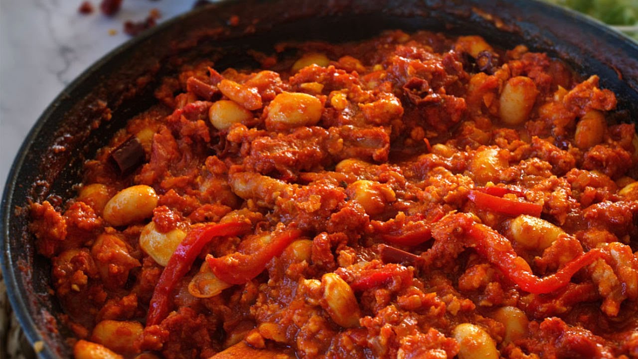 Chicken Chorizo Chili One-Pot (Spicy Chili Recipe)